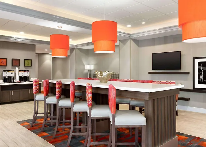 Hampton Inn By Hilton North Olmsted Cleveland Airport